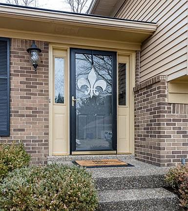 4th image of 7423 Crawfordshire Ln