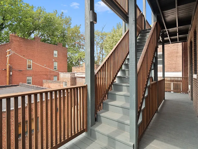 1300 Sidney — Photo 24