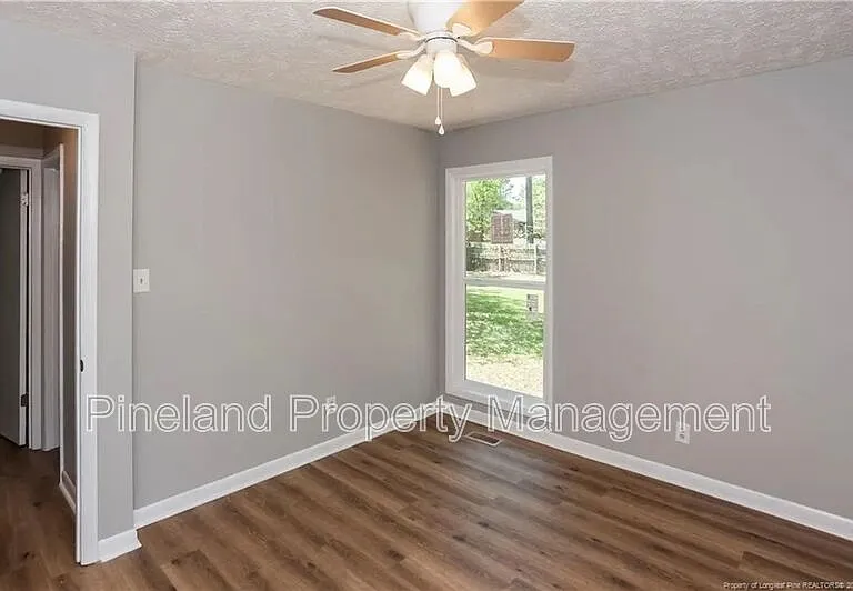 2012 Lakemeadow Dr — Photo 24