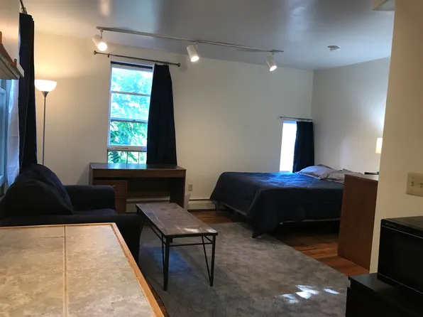 702 E Buffalo St, Ithaca, NY 14850