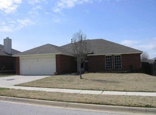 1012 Doreen St, White Settlement, TX 76108