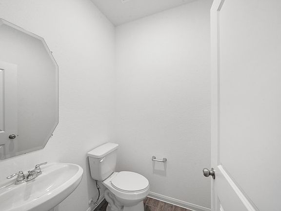 5th image of 18235 Sonresa Way