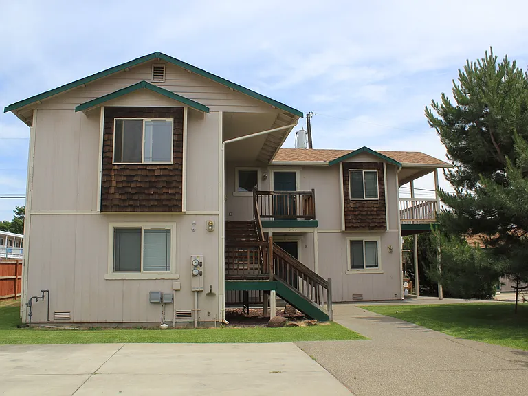503 E River Ave — Photo 7