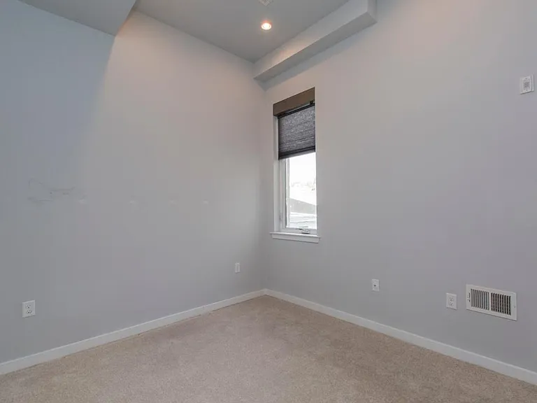 4304 Cresson St — Photo 12