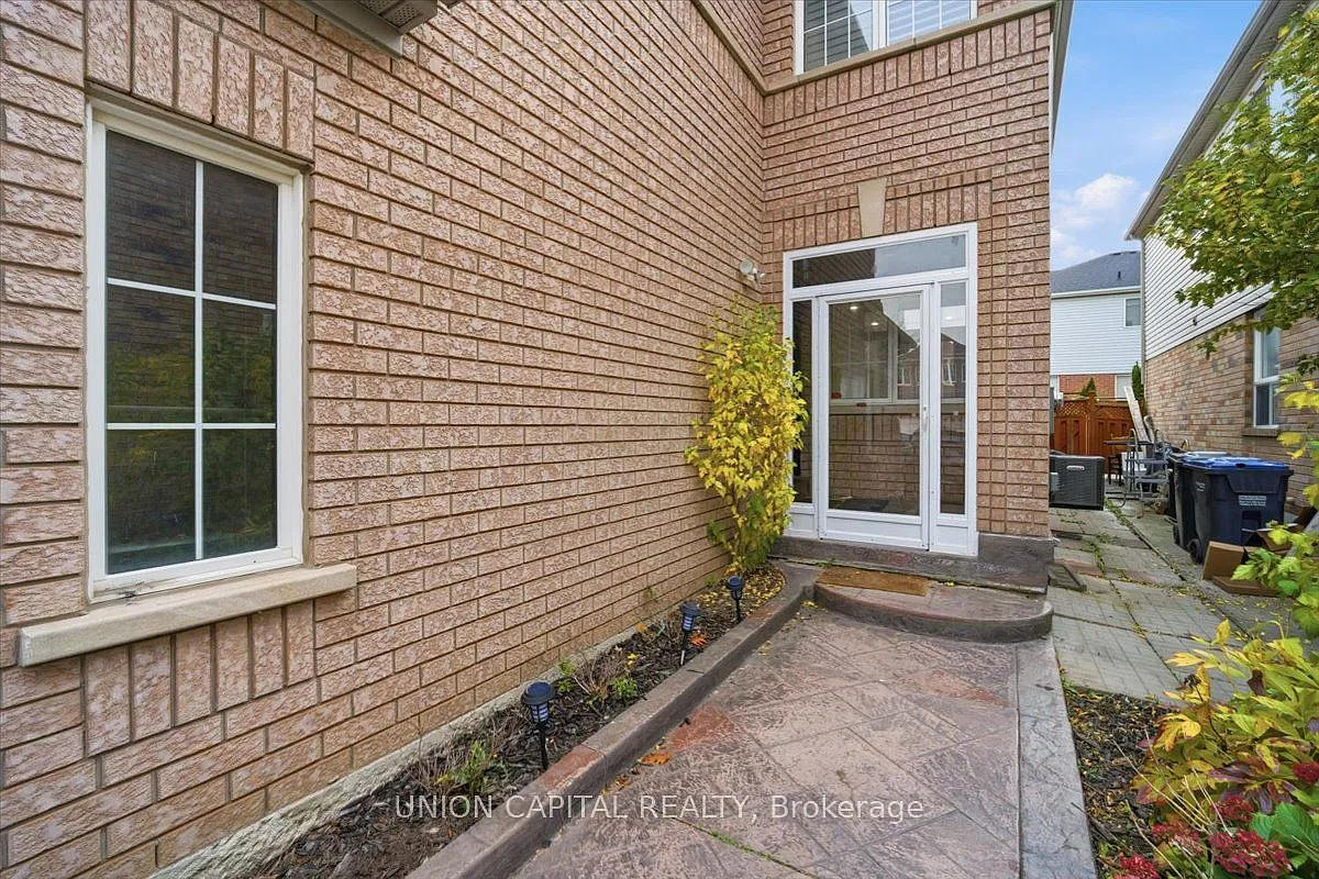 4 bed, $3,000 — Photo 3