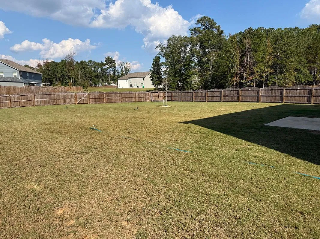 5 bed, 3.0 bath, 2804 sqft, $2,875 — Photo 3