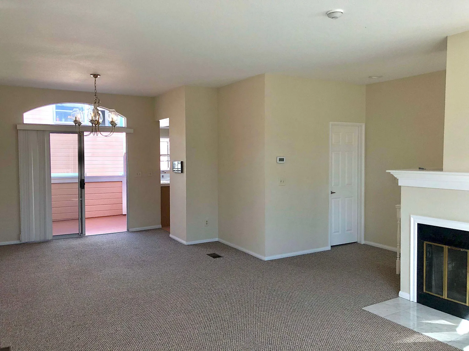 2 bed, 2.5 bath, 1478 sqft, $5,000 — Photo 4