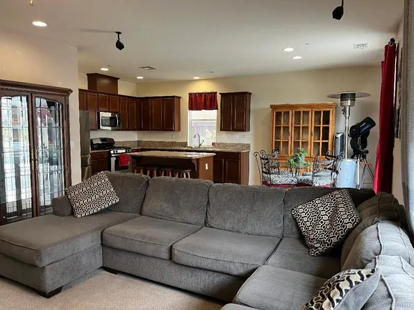 51 Sturla Way, Gilroy, CA 95020