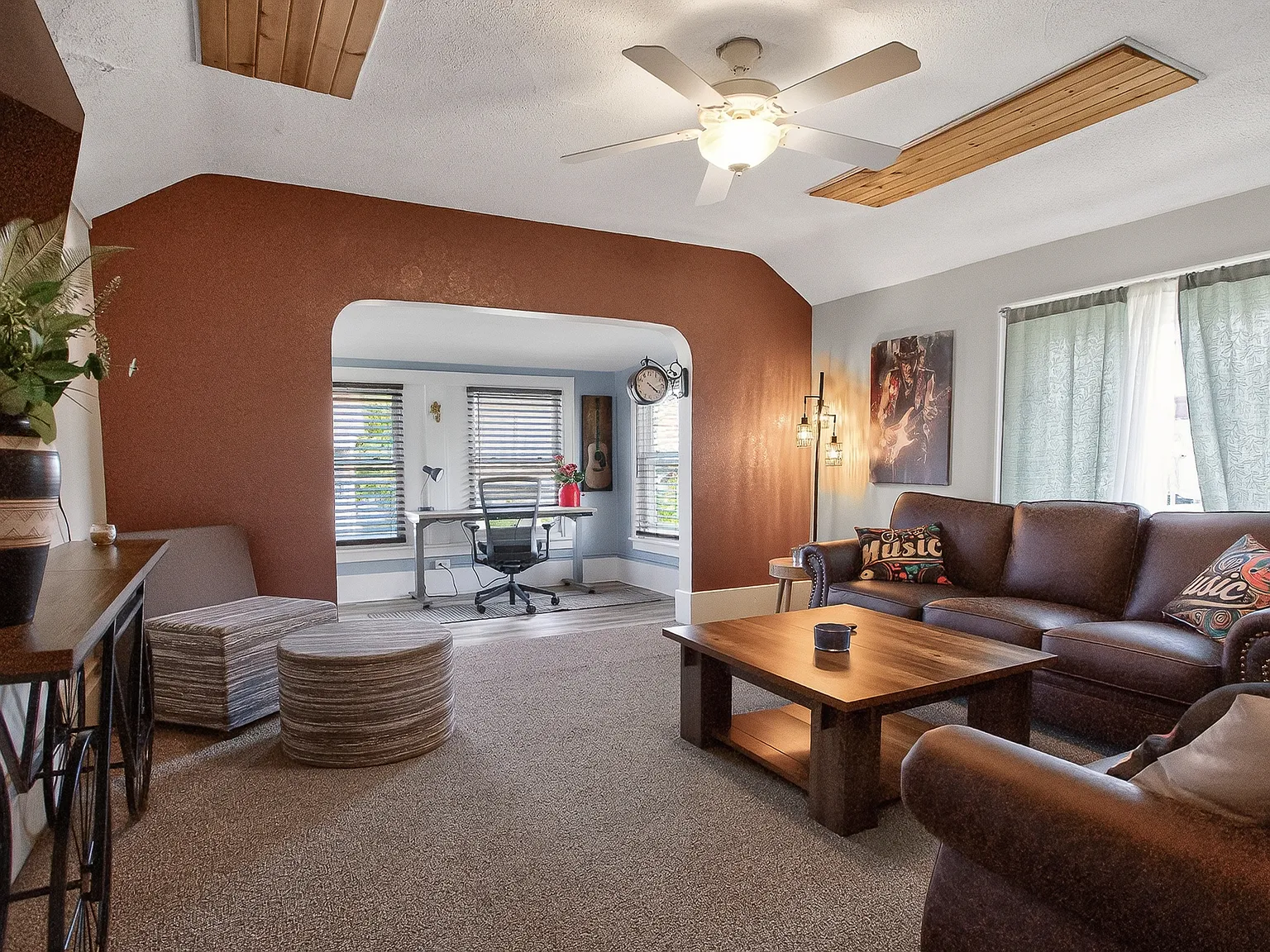3 bed, 1450 sqft, $2,495 — Photo 2