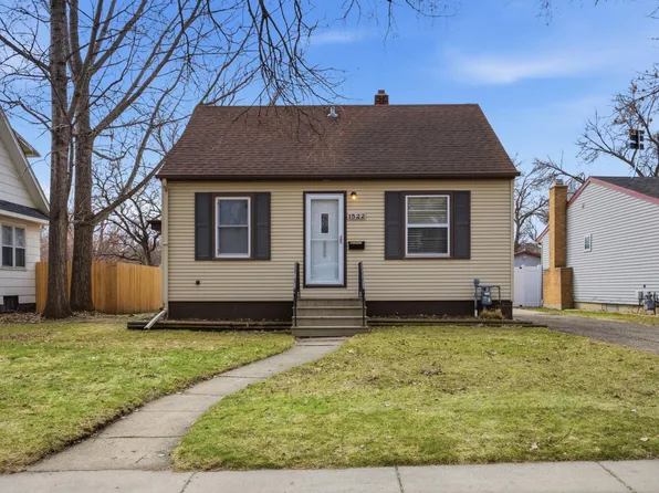 1522 10th Ave S, Fargo, ND 58103