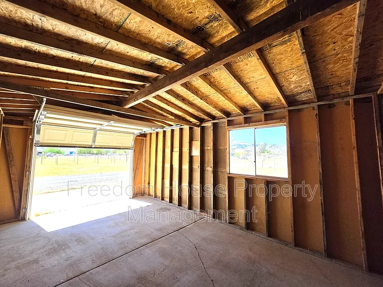1911 Greta Blvd — Photo 31