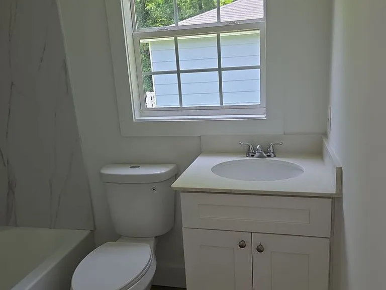 2335 Old Blackmon Ln — Photo 4