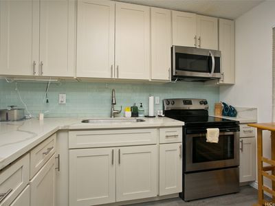 46-232 Kahuhipa St APT F204, Kaneohe, HI, 96744