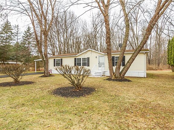 3rd image of 1021 Waterloo Geneva Rd