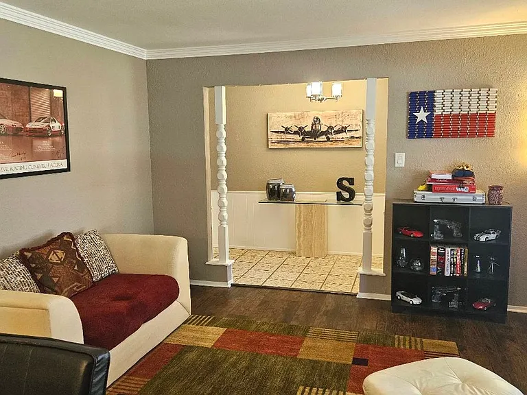 2418 Helena Cir — Photo 4