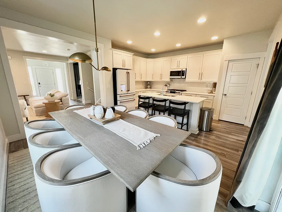 10691 S Kestrel Rise Rd
