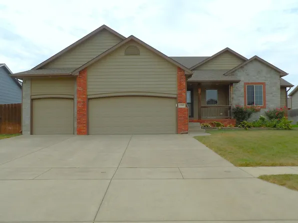 1213 N Lake Ridge Dr, Derby, KS 67037