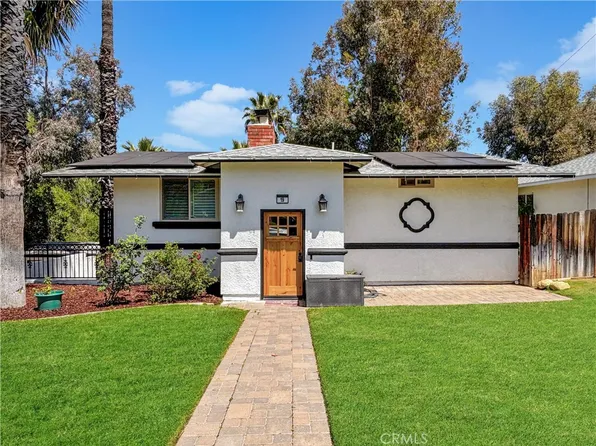 19 Sherril Ln, Redlands, CA 92373