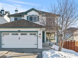 227 W Rocky Ridge Close NW, Calgary, AB T3G 4X2