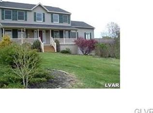 18 Joan St, Easton, PA 18042