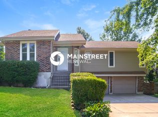 407 N Washington St, Raymore, MO 64083