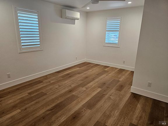 2nd image of 1542 Main St #1542A