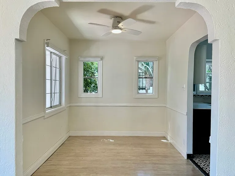 2927 S West View St #1 — Photo 9