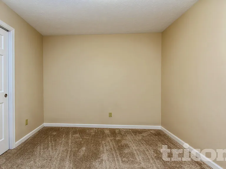 5706 Nodlehs Ct — Photo 11