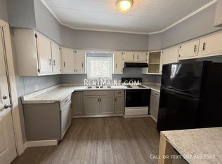 120 Center St APT 1, Bangor, ME 04401