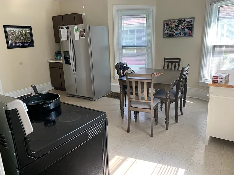 17 Goodman St S #2 — Photo 2