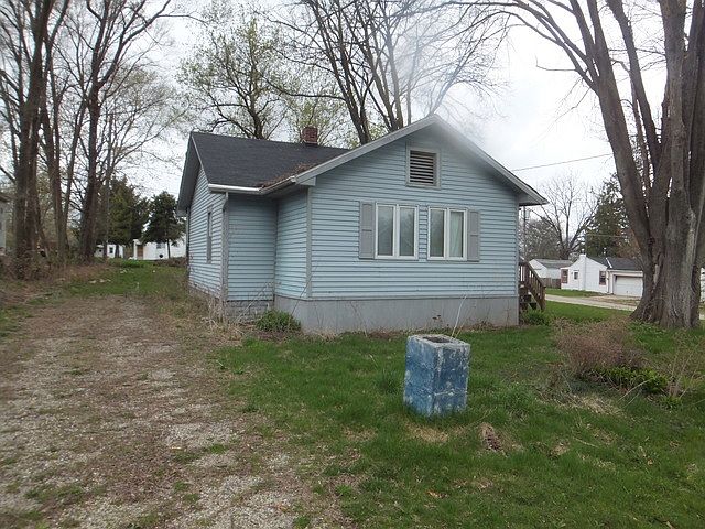 1st image of 203 Vincent Ave