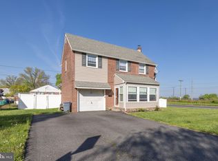31 Rolling Rd, Claymont, DE 19703