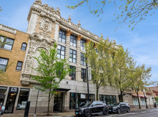 1635 W Belmont Ave APT 320, Chicago, IL 60657