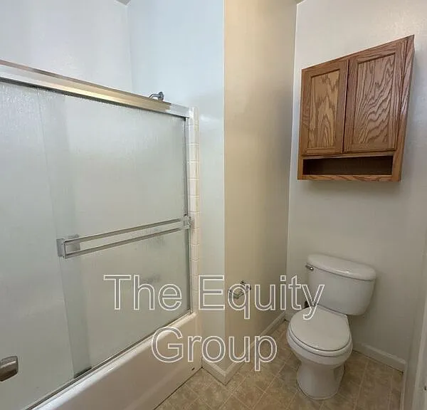 2423 W Sunnyside Ave — Photo 9