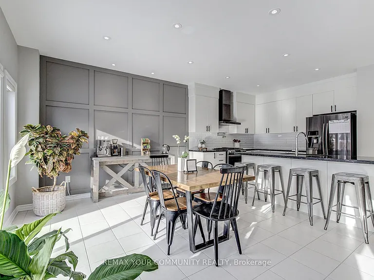 953 Barton Way — Photo 15