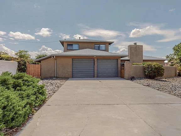 3rd image of 1732 Luthy Dr NE