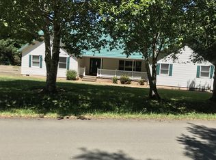 384 Hamer Rd, Siletz, OR 97380