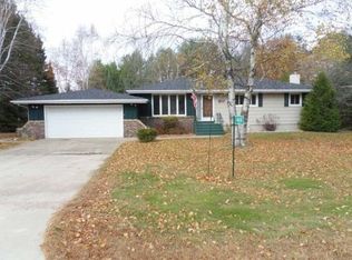 4818 Apple Dr, Rhinelander, WI 54501