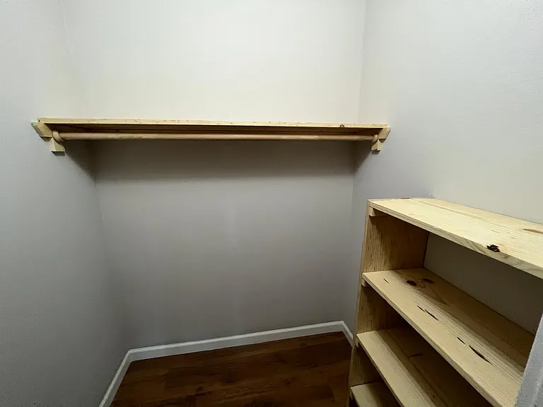1017 Preston St — Photo 13