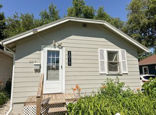 2015 S Spring Ave, Sioux Falls, SD 57105