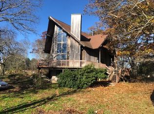 646 Bulgarmarsh Rd, Tiverton, RI 02878