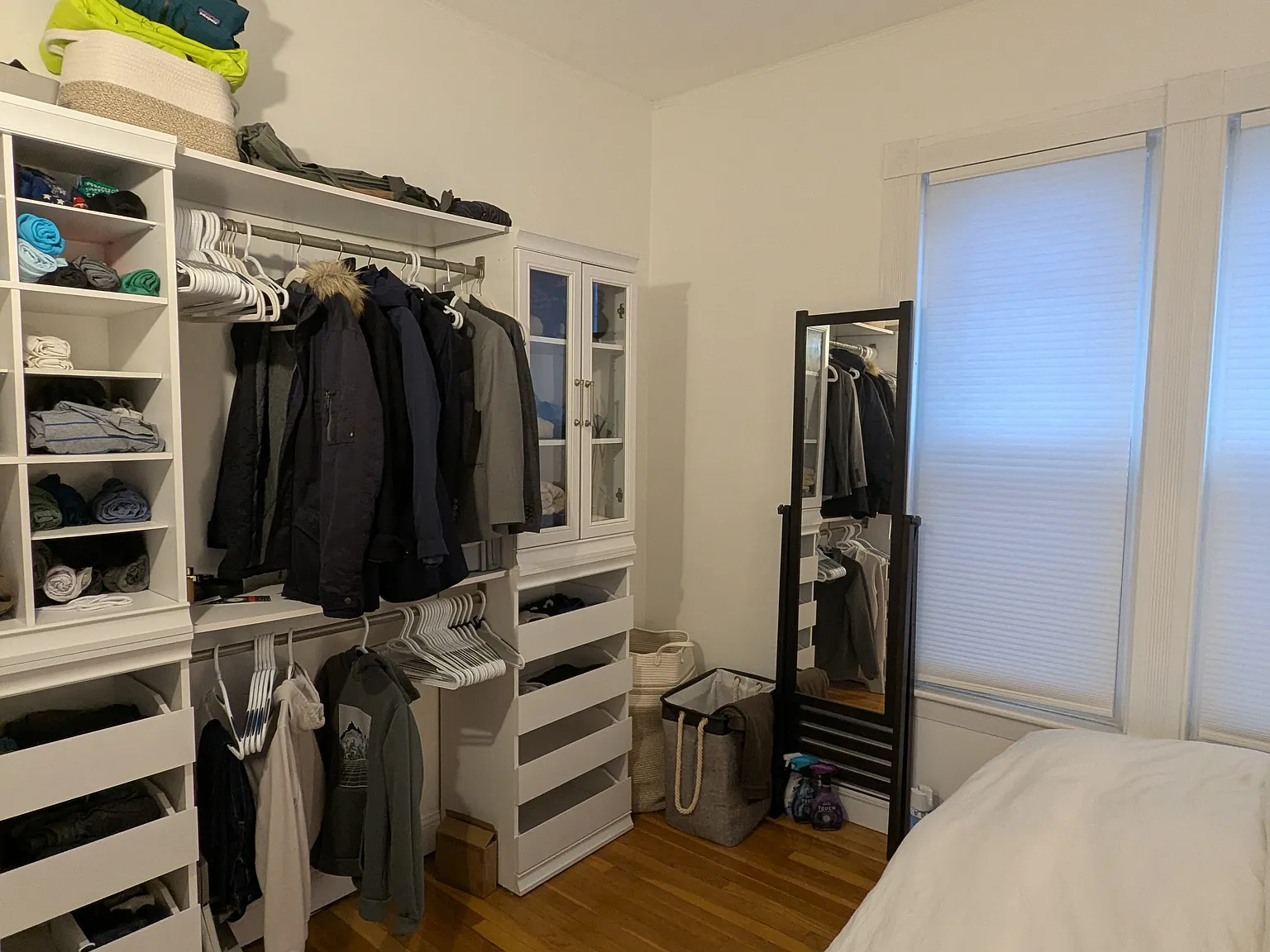 2 bed, 800 sqft, $2,700 — Photo 3
