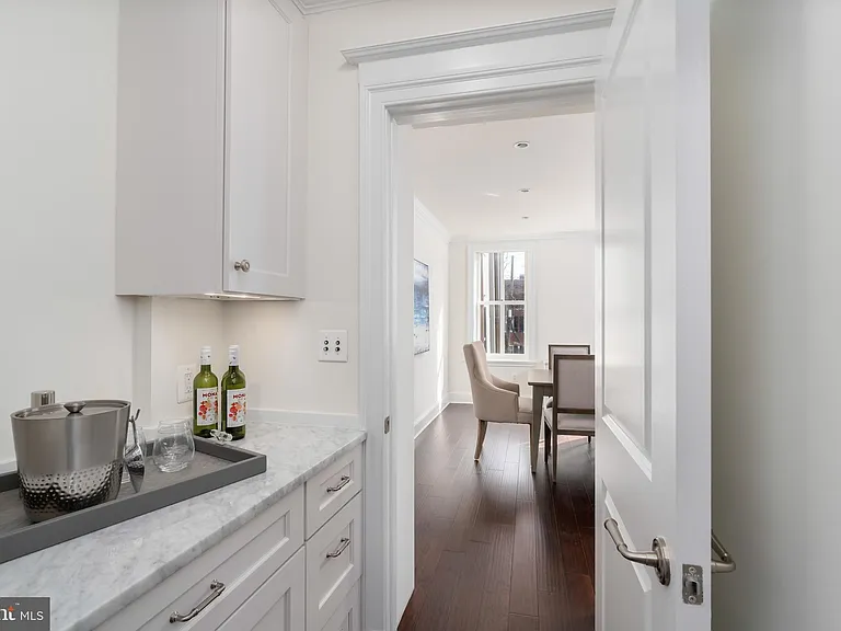 2715 N St NW — Photo 24