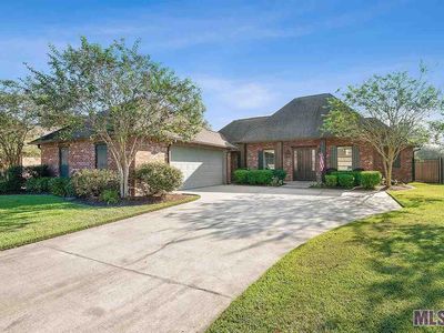 13486 Williamsburg Dr, Walker, LA, 70785