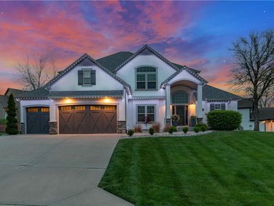 900 SE Cypress Ln, Blue Springs, MO, 64014