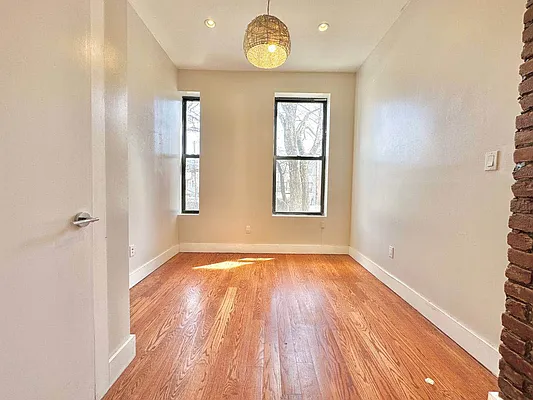 Rented by Doorway NYC, LLC | media 8