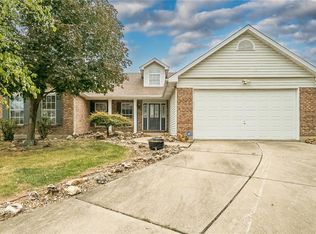 8205 Bristol Valley Dr, Saint Peters, MO 63376