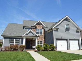 8313 Front Gate Cir, Ooltewah, TN 37363