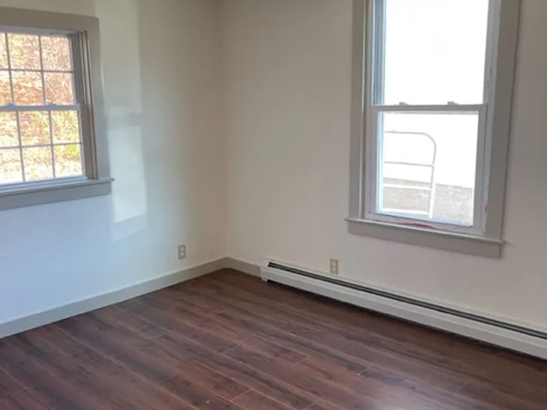 194 Mechanic St. — Photo 15