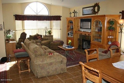 5th image of 3844 N Carnation Ln